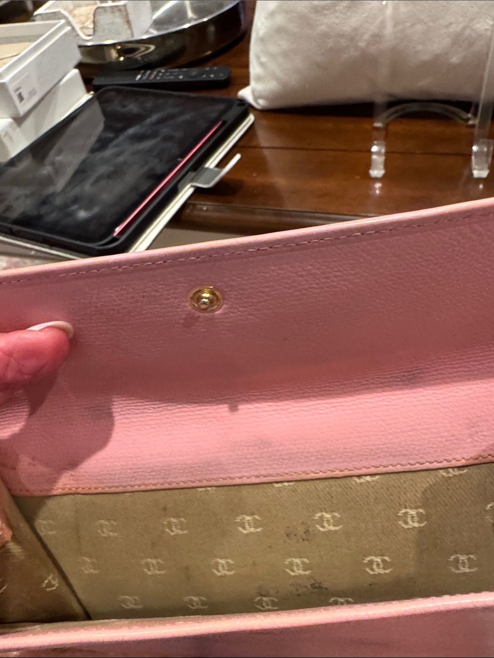 CHANEL Pink Leather Snap Wallet with Gold-Tone CC Accent - Picture 5 of 10